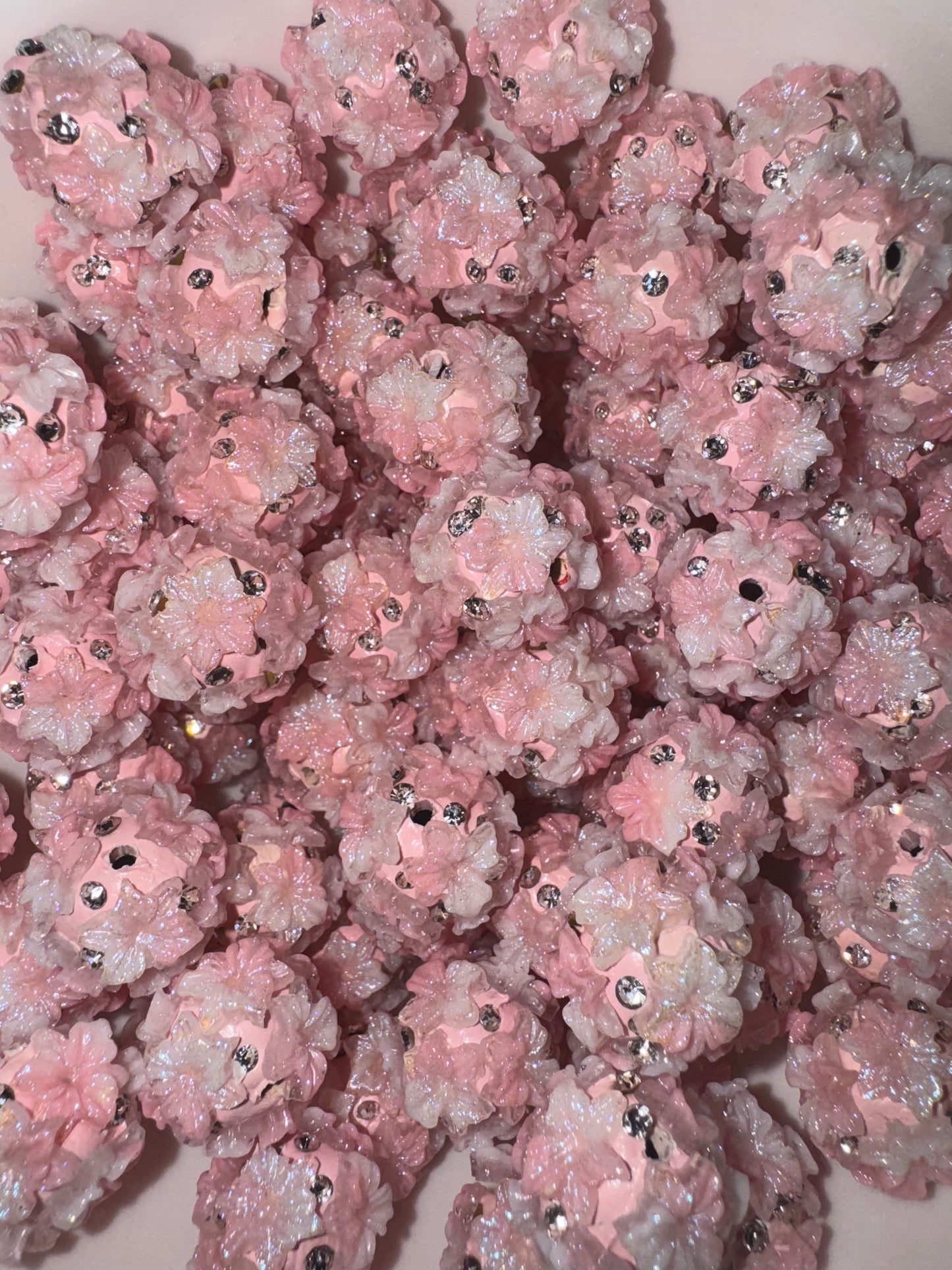18MM Soft light pink flower beads