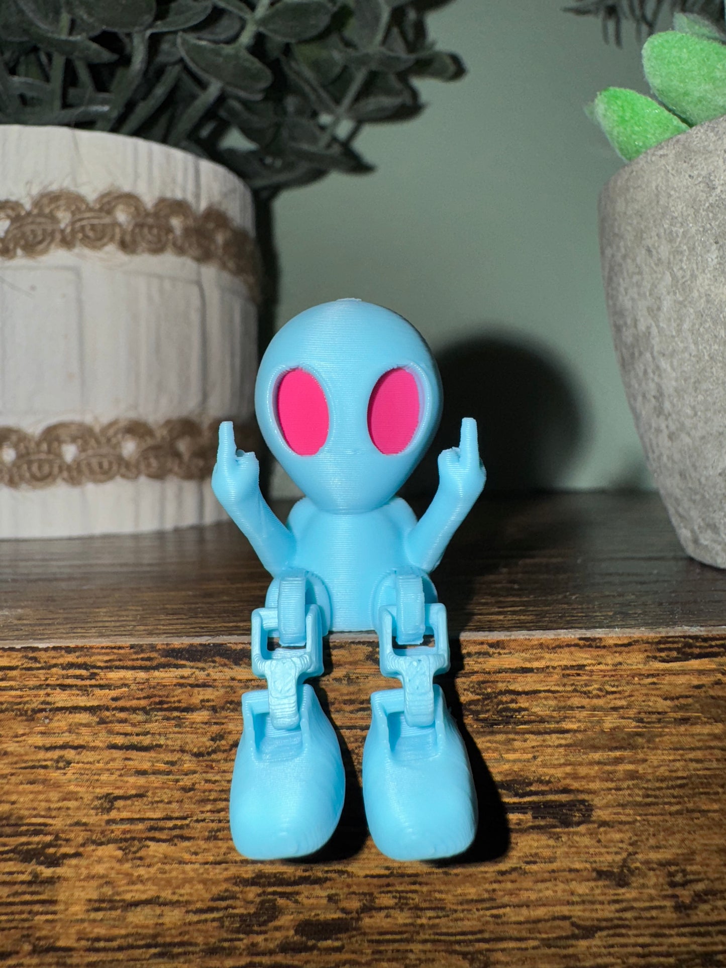 Sassy but classy alien crazy leg - 3D printed