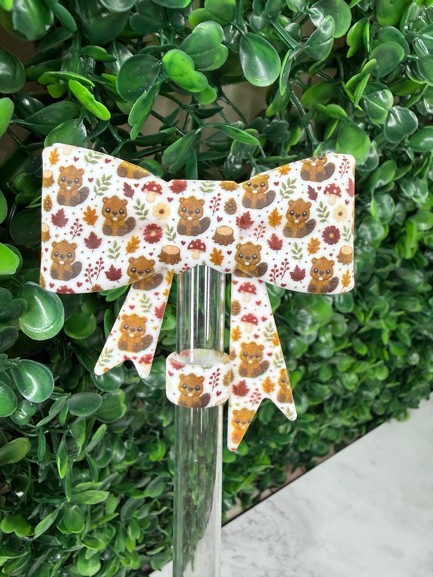 Benji the beaver straw topper bow - exclusive