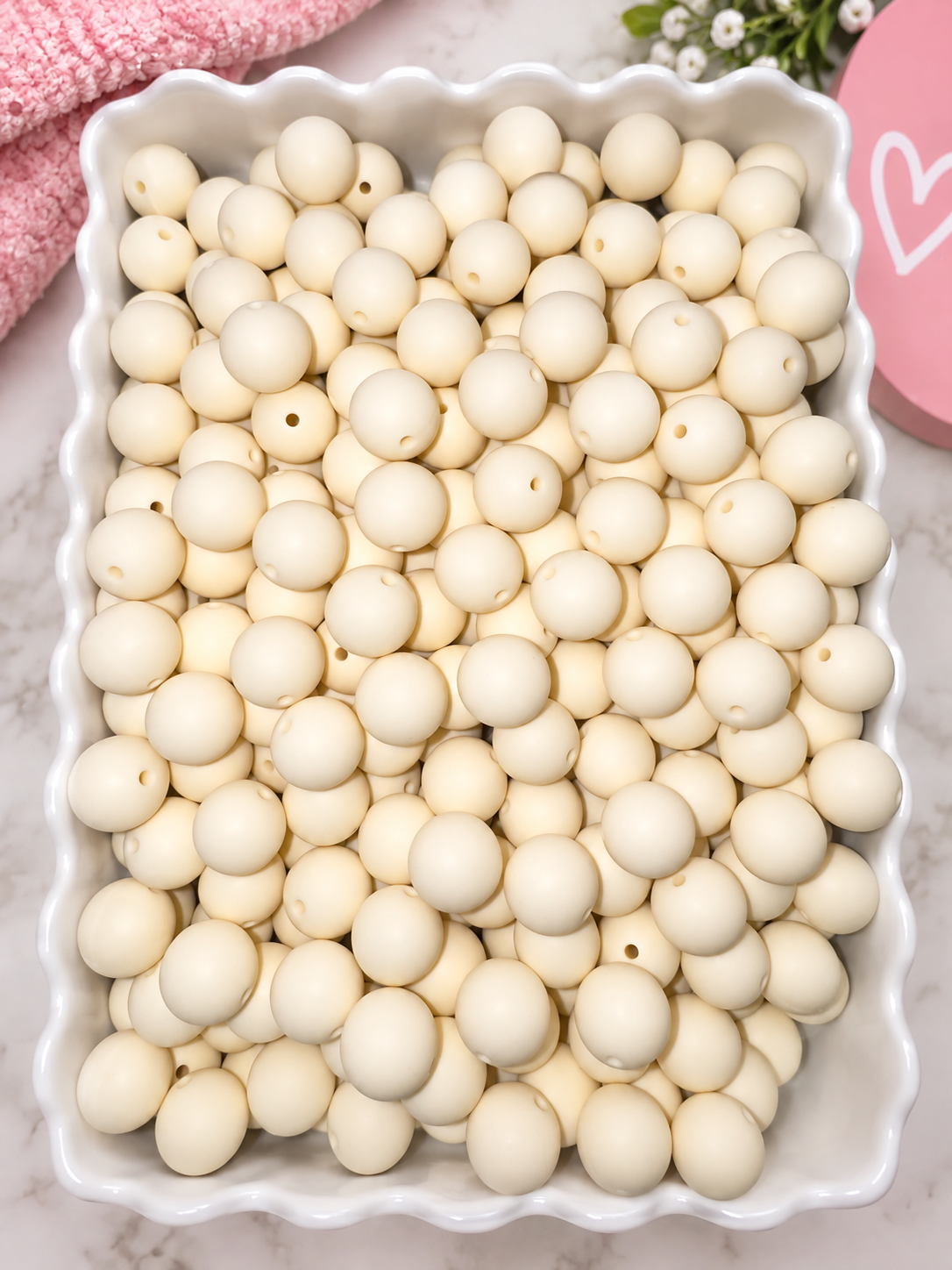 15mm cream colored silicone bead (matches uncrustables)
