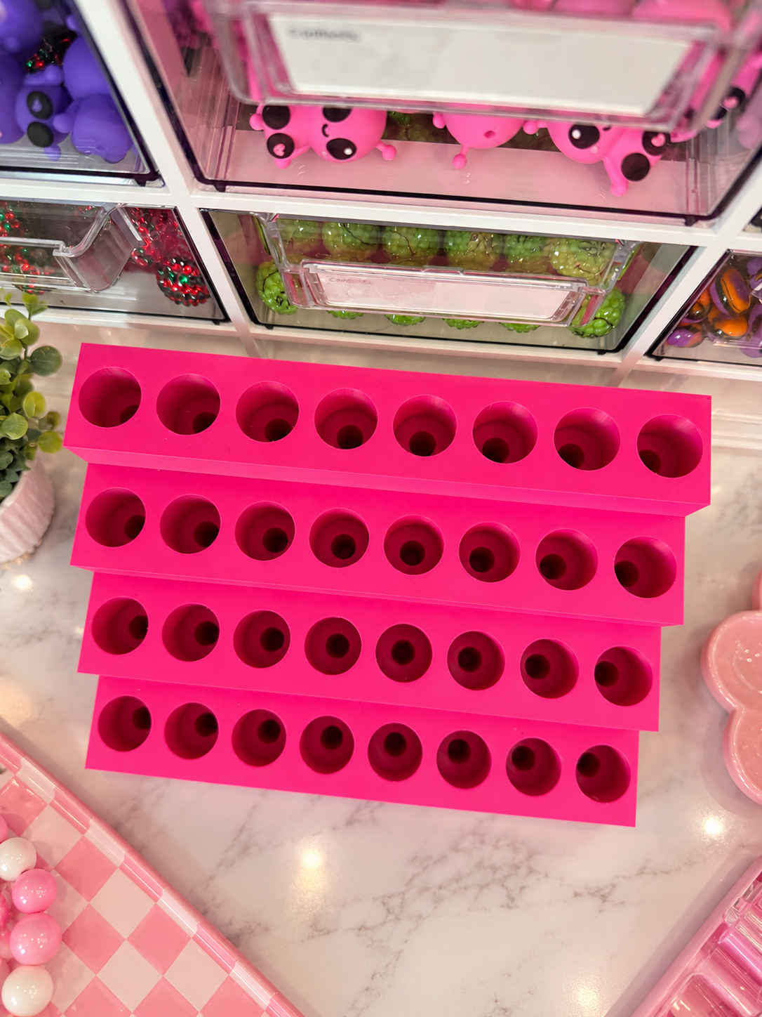 32 Slot - Pen Tiered Display Stand