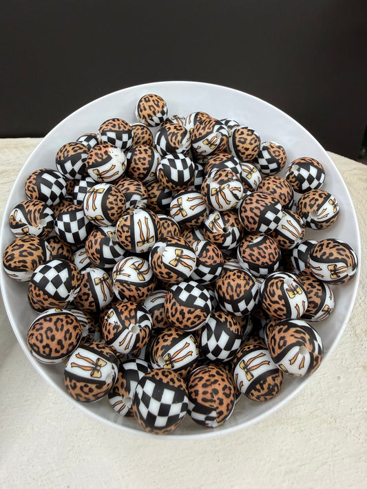 Pretty in leopard 15mm silicone beads - exclusive collab
