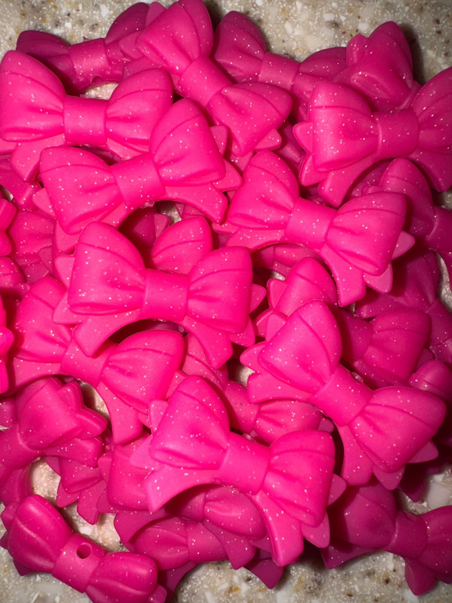 Sweetheart luxe silicone bow