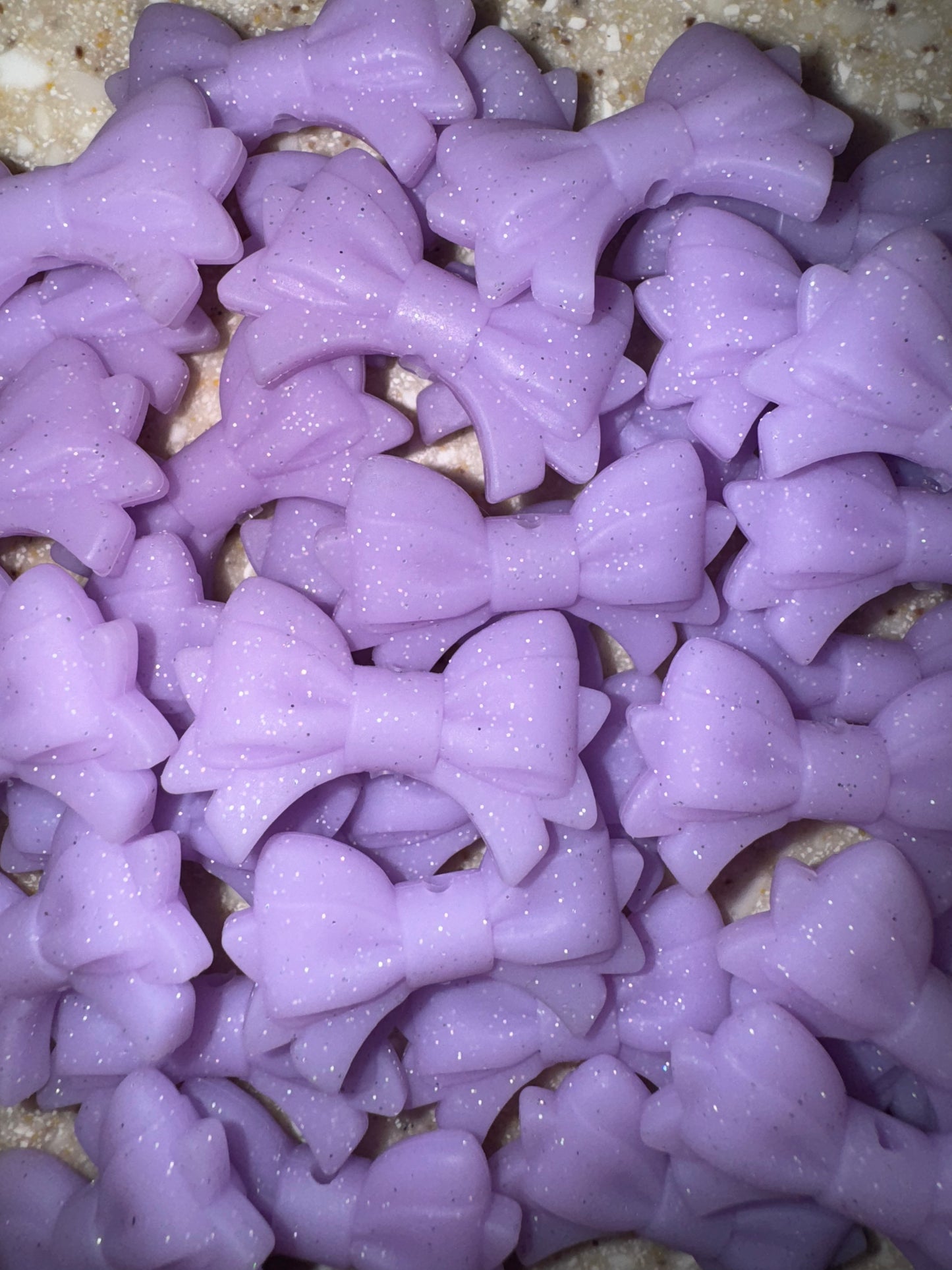 Sweetheart luxe silicone bow