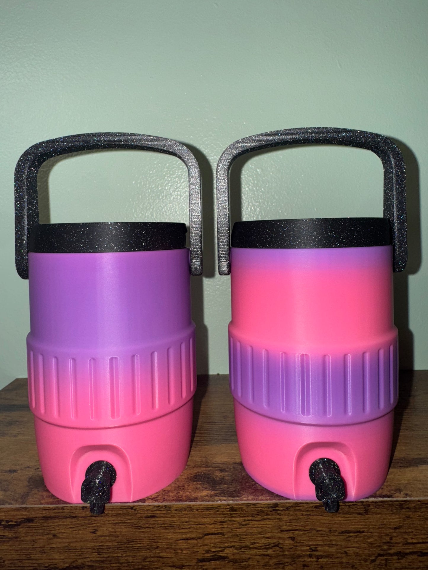 Cooler can holder - Holds 12oz cans