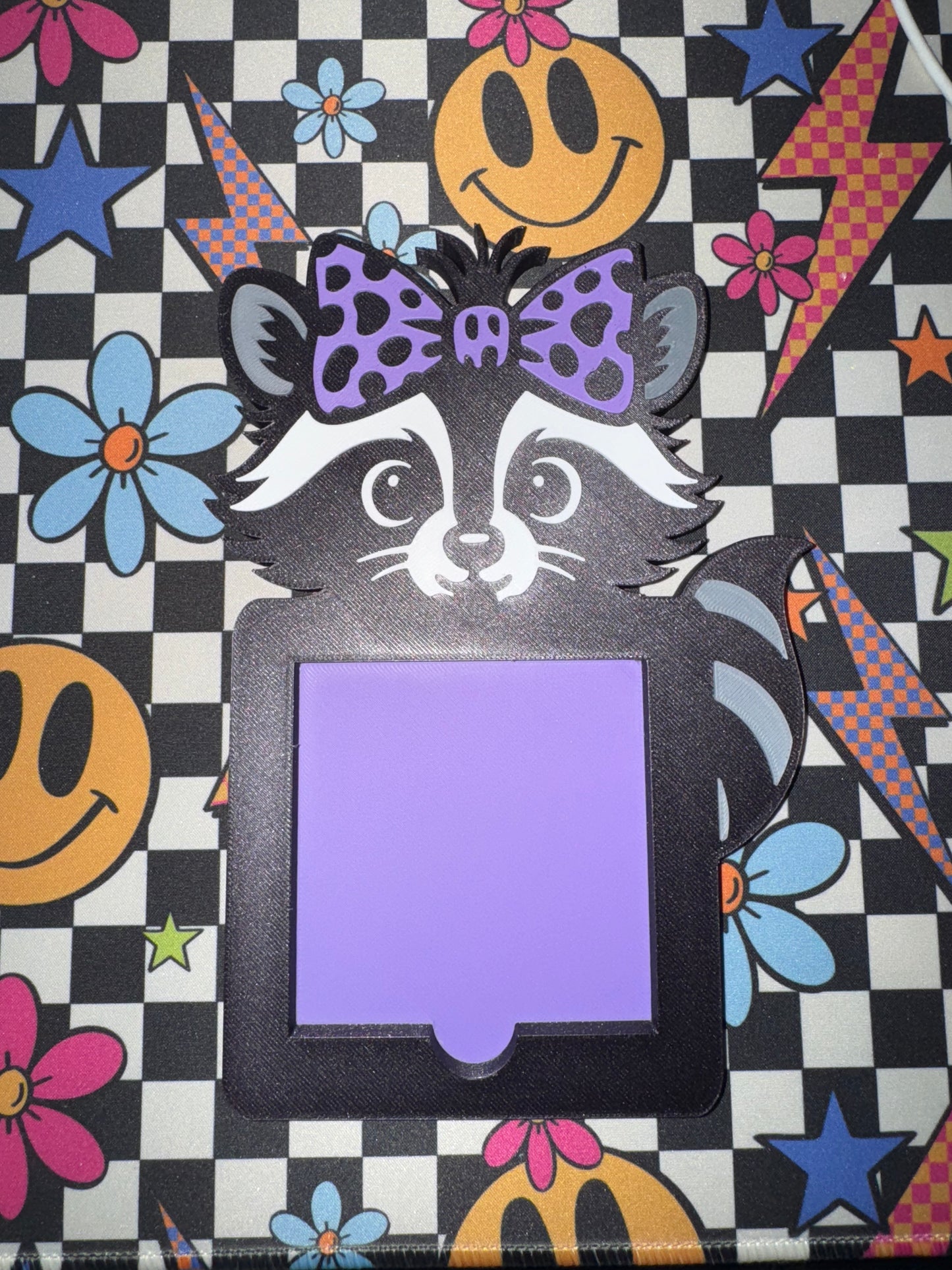 Raccoon 🦝 post it holder 🩷🖤🩶🤍