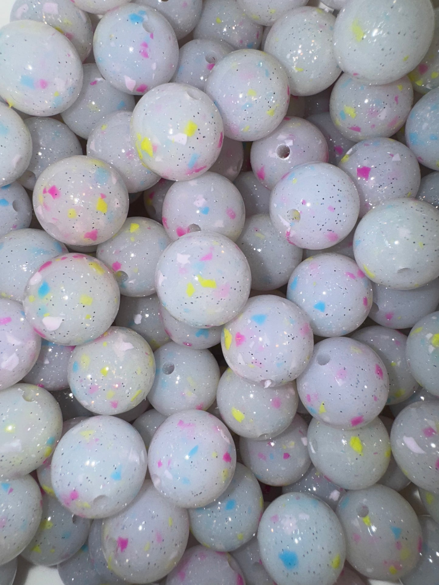 Shiny confetti silicone beads