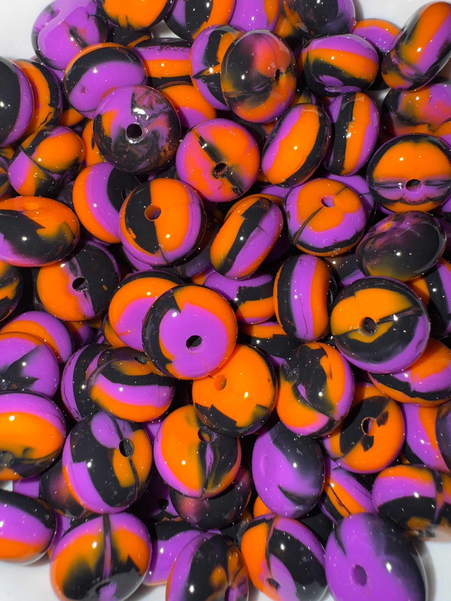 15mm shiny black/orange/purple swirl silicone beads